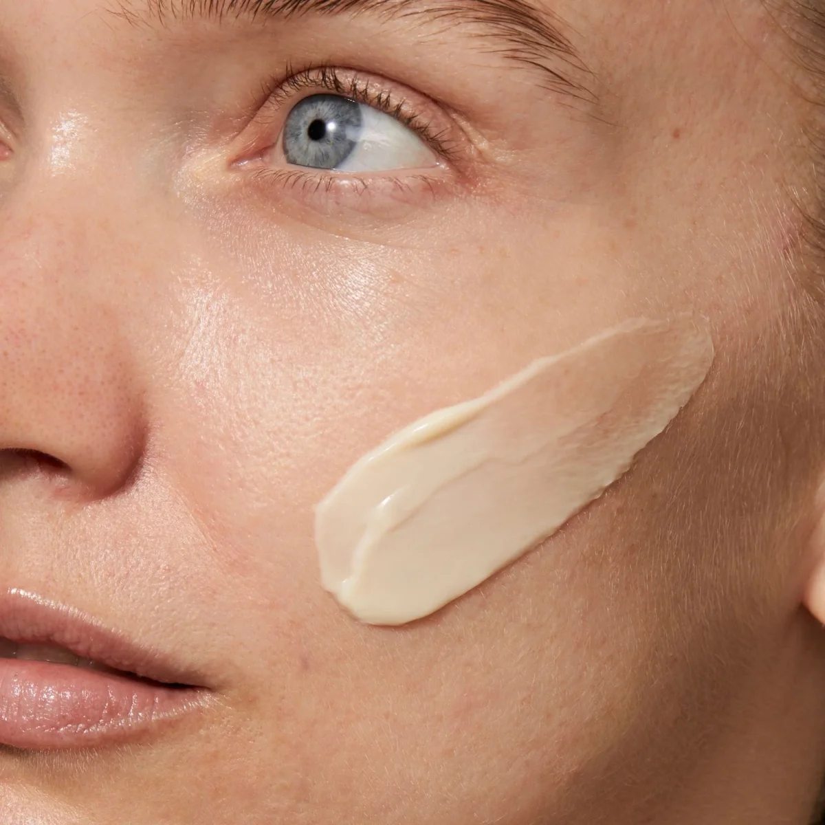 Rejuvenating Night Cream Omorovicza Crema hidratante de noche - Image 7