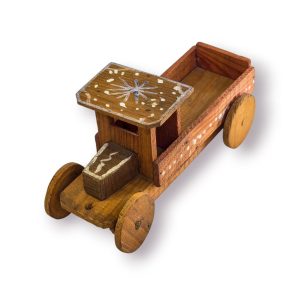 🚜 Brinquedo Vintage Madeira Decorativo – Carrinha Artesanal Decorada | 23 cm