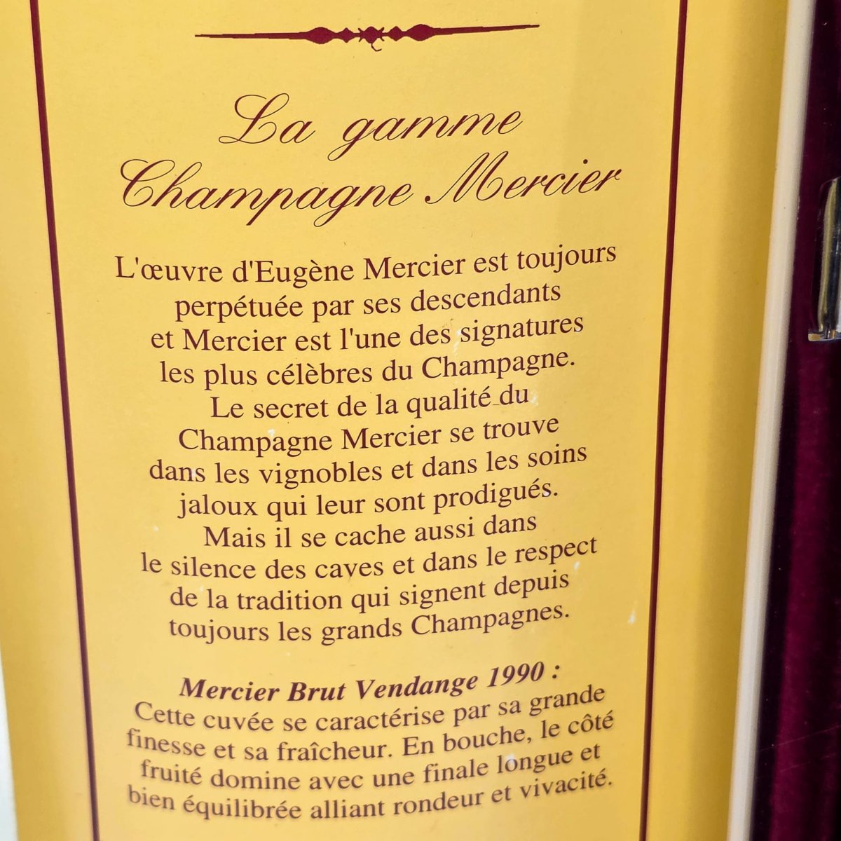 🍾 Caixa Vintage Champagne Mercier 1990 Metal com Interior Veludo - Image 7